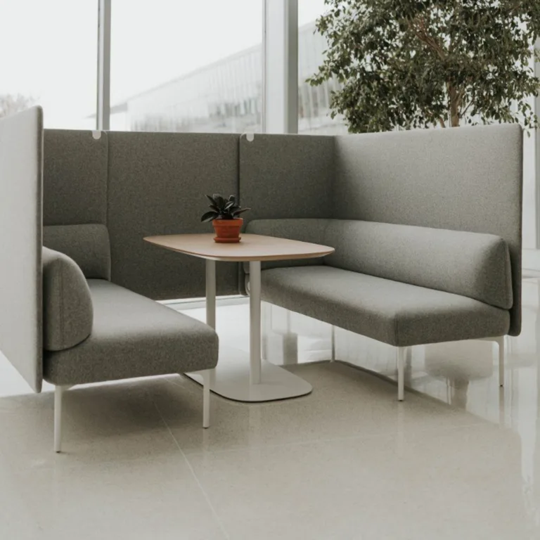 1-Cabana Lounge Sofa with Connector Screen - Large_1x1